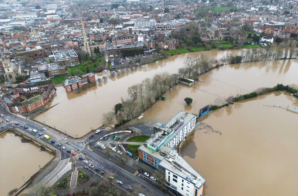 Worcester. Vista del centro de esta urbe inglesa inundada por el río Severn, después de fuertes lluvias, el 4 de enero de 2024. Foto Pa vía Ap / David Davies